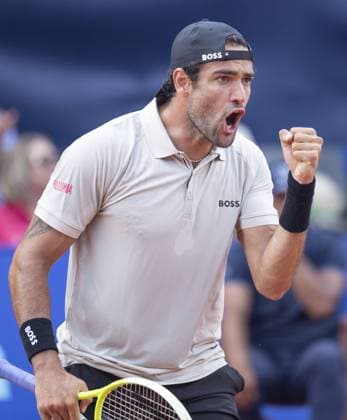 Gstaad: Gstaad Switzerland, 07 20 2024: Matteo Berrettini (ITA) in semi final against Stefanos Tsitsipas (GRE) during EFG Swiss Open. during EFG Swiss Open Gstaad, International Tennis match in Gstaad, Switzerland, July 20 2024 International Tennis match - EFG Swiss Open Gstaad  - ZUMAp169 20240720_zsa_p169_116 Copyright: xPatrickxDancel IPAxSportx