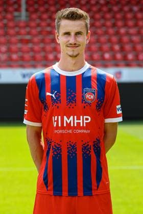 GER; FC Heidenheim 1846, Fussball, 1. Bundesliga, Portraettermin 2024 2025, 19.07.2024, Jan Schoeppner (FC Heidenheim, 03) DFB DFL regulations prohibit any use of photographs as image sequences and or quasi-video. GER; FC Heidenheim 1846; 1. Bundesliga, Portraettermin 2024 2025, 19.07.2024 Heidenheim Copyright: xEibner-Pressefoto RogerxBuerkex EP_RBE