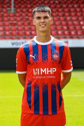 GER; FC Heidenheim 1846; 1. Bundesliga, Portraettermin 2024 2025, 19.07.2024, Mathias Honsak (FC Heidenheim 17) DFB DFL regulations prohibit any use of photographs as image sequences and or quasi-video. GER; FC Heidenheim 1846; 1. Bundesliga, Portraettermin 2024 2025, 19.07.2024 Heidenheim Copyright: xEibner-Pressefoto RogerxBuerkex EP_RBE