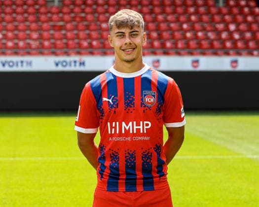 GER; FC Heidenheim 1846; 1. Bundesliga, Portraettermin 2024 2025, 19.07.2024, Christopher Negele (FC Heidenheim 25) DFB DFL regulations prohibit any use of photographs as image sequences and or quasi-video. GER; FC Heidenheim 1846; 1. Bundesliga, Portraettermin 2024 2025, 19.07.2024 Heidenheim Copyright: xEibner-Pressefoto RogerxBuerkex EP_RBE