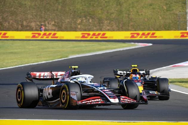 Formel 1 Budapest Ungarn, 20.07.2024 Nico Hülkenberg 27, MoneyGram Haas F1 Team und Sergio Perez 11, Oracle Red Bull Racing; Formel 1 Budapest Ungarn, 20.07.2024 Copyright: xBEAUTIFULxSPORTS Erlhofx