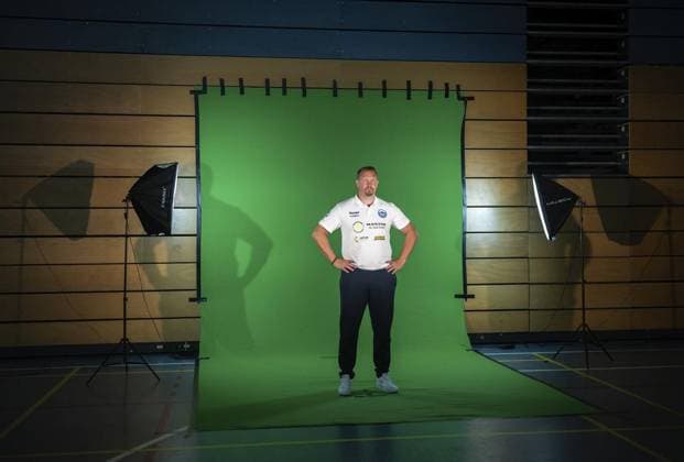 LIQUI MOLY HBL HANDBALL HERREN 1. BL THSV EISENACH - MANNSCHAFTSFOTO ** NUR FÜR REDAKTIONELLE ZWECKE ** EDITORIAL USE ONLY **<p>20 07 2024-Eisenach: LIQUI MOLY HBL Handball 1. Bundesliga Herren Saison 2024 - 2025 Werner Assmann Halle ThSV Eisenach - Mannschaftsfoto im Foto: Trainer Misha Kaufmann (ThSV Eisenach) ( Deutschland Thüringen Eisenach Copyright: SaschaxFromm