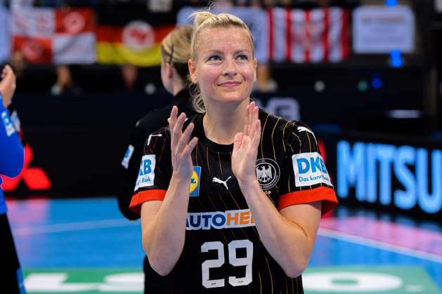 Stuttgart, Deutschland: Handball Frauen Länderspiel - Deutschland - Ungarn Antje Döll Doell (Deutschland) Stuttgart Porsche Arena Baden-Württemberg Deutschland