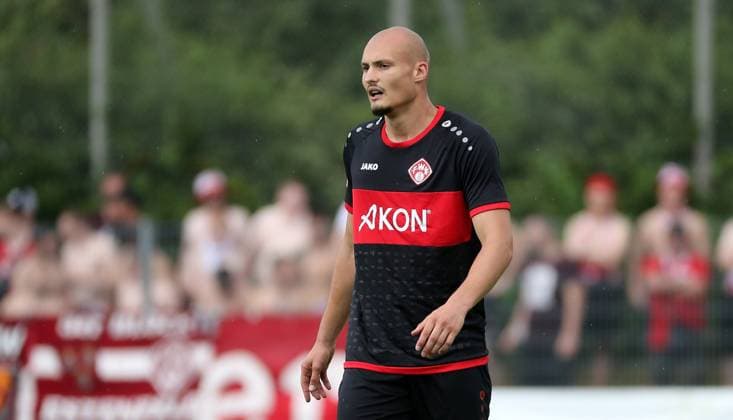 v.li.: Alem Japaur (FC Würzburger Kickers), Einzelbild, 20.07.2024, Heimstetten (Deutschland), Fussball, Regionalliga Bayern, Türkgücü München - FC Würzburger Kickers, DFB DFL REGULATIONS PROHIBIT ANY USE OF PHOTOGRAPHS AS IMAGE SEQUENCES AND OR QUASI-VIDEO.