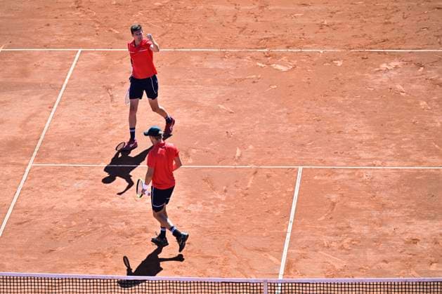 BASTAD, SVERIGE 20240721 Frankrikes Gregoire Jacq och Manuel Guinard under söndagens final i herrarnas dubbel mot Brasiliens Orlando Luz och Rafael Matos i Nordea Open i Bastad. BASTAD SVERIGE x9200x