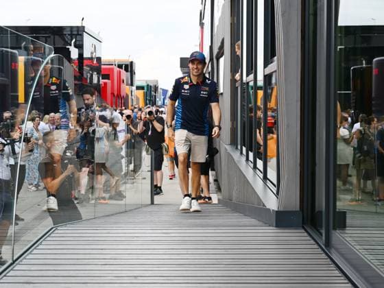 July 21, 2024, Budapest, Budapest, Hungary: Sergio Perez of Red Bull arrives to the paddock beforeo the feature race of the 2024 Formula 1 Hungarian Grand Prix held on the Hungaroring. Budapest Hungary - ZUMAs291 20240721_zip_s291_012 Copyright: xBalintxSzentgallayx
