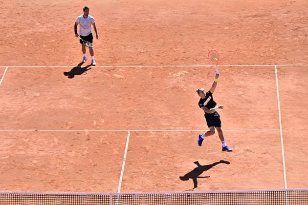 BASTAD, SVERIGE 20240721 Brasiliens Orlando Luz och Rafael Matos under söndagens final i herrarnas dubbel mot Frankrikes Manuel Guinard och Gregoire Jacq i Nordea Open i Bastad. BASTAD SVERIGE x9200x