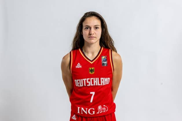 Basketball Berlin 18.07.2024 Nationalmannschaft der Frauen DBB Mediaday Jennifer Crowder (Deutschland, No.07) *** Basketball Berlin 18 07 2024 Womens national team DBB Mediaday Jennifer Crowder Germany, No 07