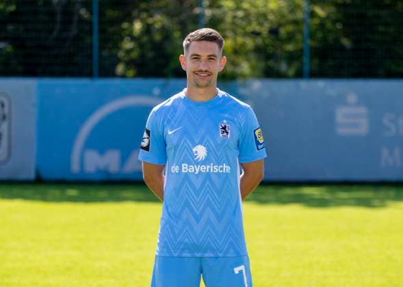21.07.2024, Fussball 3. Liga 2024 2025, TSV 1860 München, Porträttermin 2024 2025, an der Grünwalderstrasse, München. Julian Guttau (TSV 1860 München)