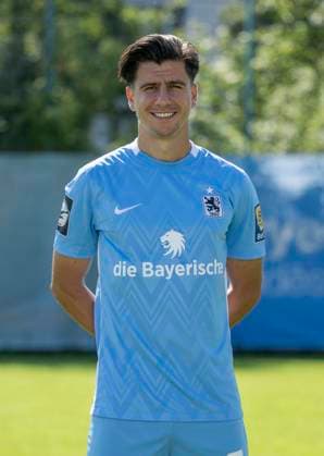 21.07.2024, Fussball 3. Liga 2024 2025, TSV 1860 München, Porträttermin 2024 2025, an der Grünwalderstrasse, München. Tunay Deniz (1860 München)