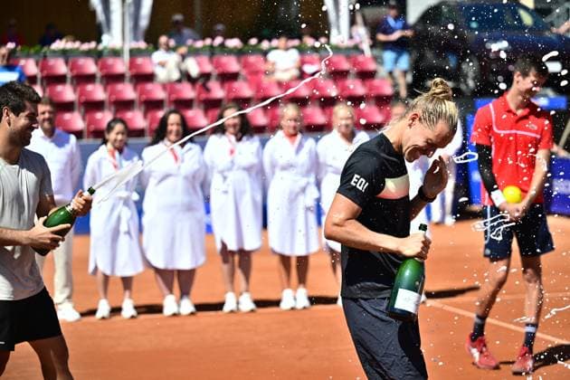 BASTAD, SVERIGE 20240721 Brasiliens Orlando Luz och Rafael Matos firar vinst under söndagens final i herrarnas dubbel mot Frankrikes Manuel Guinard och Gregoire Jacq i Nordea Open i Bastad. BASTAD SVERIGE x9200x