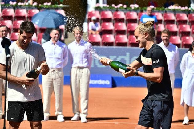 BASTAD, SVERIGE 20240721 Brasiliens Orlando Luz och Rafael Matos firar sin vinst under söndagens final i herrarnas dubbel mot Frankrikes Manuel Guinard och Gregoire Jacq i Nordea Open i Bastad. BASTAD SVERIGE x9200x