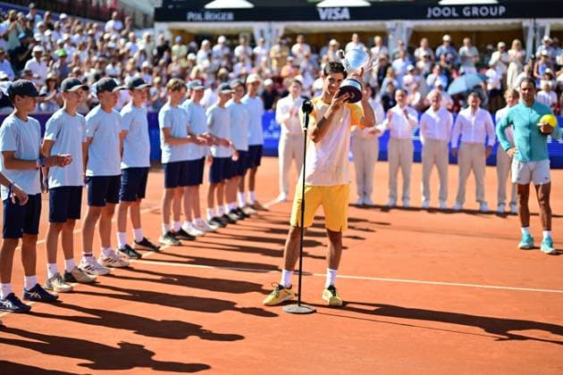BASTAD 20240721 Portugals Nuno Borges med pokalen efter vinsten under söndagens final i herrarnas singel mot Spaniens Rafael Nadal i Nordea Open i Bastad. BASTAD SVERIGE x9200x