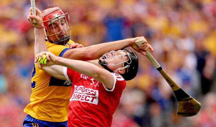 Bilder des Jahres 2024, Sport 07 Juli Sport Themen der Woche KW 29 Sport Bilder des Tages GAA Senior All-Ireland Hurling Championship Final, Croke Park, Dublin 21 7 2024 Cork vs Clare Clare™s Peter Duggan and Eoin Downey of Cork Peter Duggan and Eoin Downey 21 7 2024  Copyright: x INPHO JamesxCrombiex JRH29891