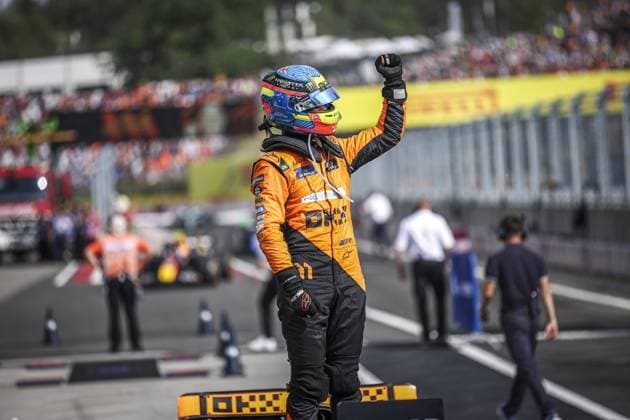 PIASTRI Oscar (aus), McLaren F1 Team MCL38, portrait celebrate his first win during the Formula 1 Hungarian Grand Prix 2024, 13th round of the 2024 Formula One World Championship, WM, Weltmeisterschaft from July 19 to 21, 2024 on the Hungaroring, in Mogyorod, Hungary - F1 - HUNGARIAN GRAND PRIX 2024 DPPI Panoramic  240721_R13_UNGHERIA_DP_XB3_9730
