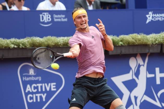 Tennis: Hamburg Open 2024, ATP500, Finale, Hamburg, 21.07.2024 Alexander Zverev (GER) - Arthur Fils (FRA) *** Tennis Hamburg Open 2024, ATP500, Final, Hamburg, 21 07 2024 Alexander Zverev GER Arthur Fils FRA
