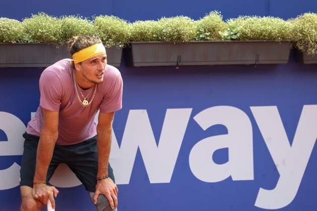 Tennis: Hamburg Open 2024, ATP500, Finale, Hamburg, 21.07.2024 Alexander Zverev (GER) macht eine kurze Pause *** Tennis Hamburg Open 2024, ATP500, Final, Hamburg, 21 07 2024 Alexander Zverev GER takes a short break