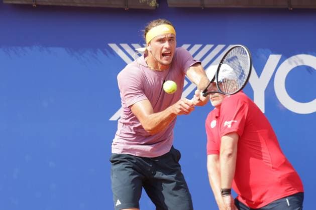 Tennis Herren ATP, Tennis Herren Tennis Herren Tour 500 European Open Hamburg, Hamburg Open ATP 500 2024 , 21.07.2024 , Finale , Alexander Zverev GER spielt eine Rückhand Copyright: FernandoxSoares