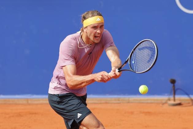 Tennis Herren ATP, Tennis Herren Tennis Herren Tour 500 European Open Hamburg, Hamburg Open ATP 500 2024 , 21.07.2024 , Finale , Alexander Zverev GER spielt eine Rückhand Copyright: FernandoxSoares