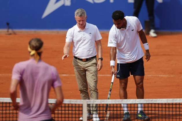 Tennis Herren ATP, Tennis Herren Tennis Herren Tour 500 European Open Hamburg, Hamburg Open ATP 500 2024 , 21.07.2024 , Finale , Arthur Fils FRA überprüft wo der Ball gefallen ist Copyright: FernandoxSoares