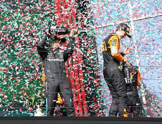 FORMULA 1 HUNGARIAN GRAND PRIX 2024 21.07.2024, Hungaroring, Budapest, FORMULA 1 HUNGARIAN GRAND PRIX 2024 , im Bild Sieger Oscar Piastri (AUS), McLaren F1 Team, 2.Platz für Lando Norris (GBR), 3.Platz für Lewis Hamilton (GBR), Mercedes-AMG Petronas Formula One Team