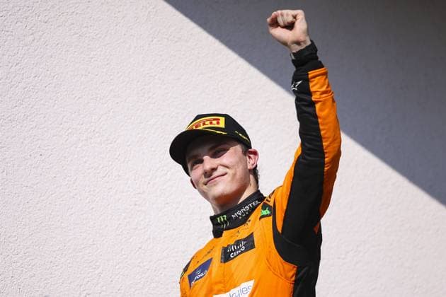 PIASTRI Oscar (aus), McLaren F1 Team MCL38, portrait podium celebration during the Formula 1 Hungarian Grand Prix 2024, 13th round of the 2024 Formula One World Championship, WM, Weltmeisterschaft from July 19 to 21, 2024 on the Hungaroring, in Mogyorod, Hungary - F1 - HUNGARIAN GRAND PRIX 2024 DPPI Panoramic  240721_R13_UNGHERIA_DP_EA024240
