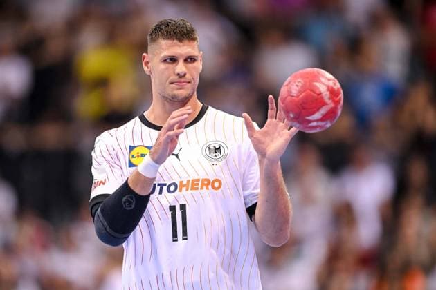 21.07.2024, Stuttgart, Germany, Porsche Arena, Deutschland vs Japan - Handball Friedly Match, Sebastian Heymann (Germany) in Aktion, am Ball, Einzelaktion (Foto H. Langer) Stuttgart Porsche Arena Germany