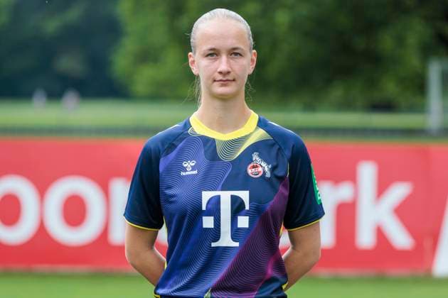 Mannschaftsfoto 1. FC Köln-Frauen, Saison 2024 25; 22.07.2024 Paula Hoppe (1. FC Köln, 12). Mannschaftsfoto-Termin der Frauen des 1. FC Köln für die Saison 2024 25, am 22.07.2024, Geissbockheim, Köln. Copyright: xBEAUTIFULxSPORTS Meuselx