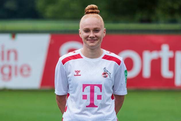 Mannschaftsfoto 1. FC Köln-Frauen, Saison 2024 25; 22.07.2024 Laura Vogt (1. FC Köln, 8). Mannschaftsfoto-Termin der Frauen des 1. FC Köln für die Saison 2024 25, am 22.07.2024, Geissbockheim, Köln. Copyright: xBEAUTIFULxSPORTS Meuselx