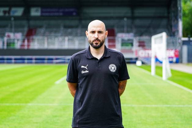 Alexander Hahn; Holstein Kiel Co-Trainer GER, Holstein Kiel, Bundesliga, Portraettermin 2024 2025 GER, Holstein Kiel, Bundesliga, Portraettermin 2024 2025 Kiel Copyright: xEibner-Pressefoto MarcelxvonxFehrnx EP_MFN