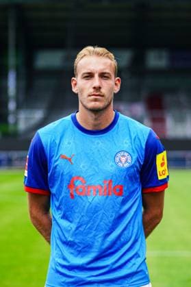 Timo Becker; Holstein Kiel 17 GER, Holstein Kiel, Bundesliga, Portraettermin 2024 2025 GER, Holstein Kiel, Bundesliga, Portraettermin 2024 2025 Kiel Copyright: xEibner-Pressefoto MarcelxvonxFehrnx EP_MFN