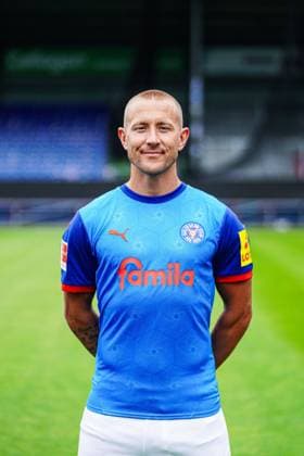 Lewis Holtby; Holstein Kiel 10 GER, Holstein Kiel, Bundesliga, Portraettermin 2024 2025 GER, Holstein Kiel, Bundesliga, Portraettermin 2024 2025 Kiel Copyright: xEibner-Pressefoto MarcelxvonxFehrnx EP_MFN