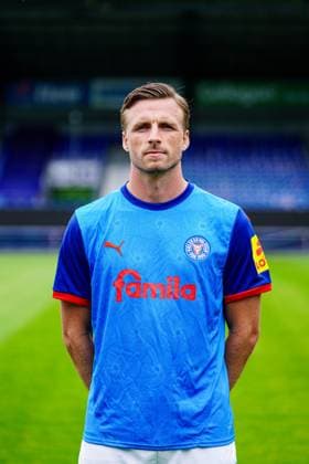 Carl Johansson; Holstein Kiel 5 GER, Holstein Kiel, Bundesliga, Portraettermin 2024 2025 GER, Holstein Kiel, Bundesliga, Portraettermin 2024 2025 Kiel Copyright: xEibner-Pressefoto MarcelxvonxFehrnx EP_MFN