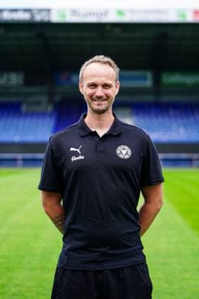 Timm Pfluegler; Holstein Kiel Physiotherapeut GER, Holstein Kiel, Bundesliga, Portraettermin 2024 2025 GER, Holstein Kiel, Bundesliga, Portraettermin 2024 2025 Kiel Copyright: xEibner-Pressefoto MarcelxvonxFehrnx EP_MFN