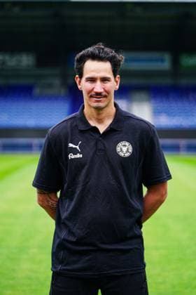 Niklas Jakusch; Holstein Kiel Torwarttrainer GER, Holstein Kiel, Bundesliga, Portraettermin 2024 2025 GER, Holstein Kiel, Bundesliga, Portraettermin 2024 2025 Kiel Copyright: xEibner-Pressefoto MarcelxvonxFehrnx EP_MFN