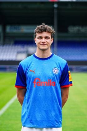 Max Geschwill; Holstein Kiel 14 GER, Holstein Kiel, Bundesliga, Portraettermin 2024 2025 GER, Holstein Kiel, Bundesliga, Portraettermin 2024 2025 Kiel Copyright: xEibner-Pressefoto MarcelxvonxFehrnx EP_MFN