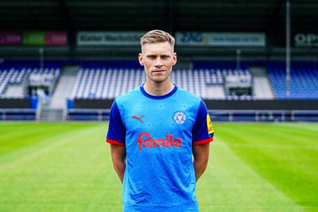 Jonas Sterner; Holstein Kiel 32 GER, Holstein Kiel, Bundesliga, Portraettermin 2024 2025 GER, Holstein Kiel, Bundesliga, Portraettermin 2024 2025 Kiel Copyright: xEibner-Pressefoto MarcelxvonxFehrnx EP_MFN