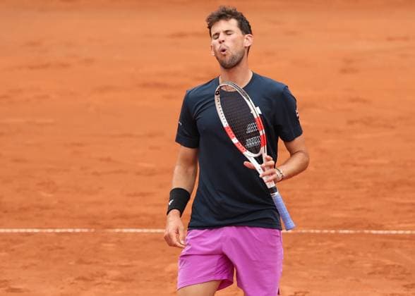 Daniel Altmaier, Dominic Thiem reagiert veraergert, Aerger,enttaeuscht,Enttaeuschung,Emotion, Herren Doppel, Men s Doubles Copyright: xJuergenxHasenkopfx