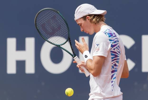23.07.2024, Sportpark, Kitzbühel, AUT, ATP, Tennis Herren Tour, Generali Open Kitzbühel, 1. Runde, im Bild Lukas Neumayer (AUT) Lukas Neumayer of Austria during 1st round match of Generali Open Tennis Tournament of the ATP Tour at the Sportpark in Kitzbühel, Austria on 2024 07 23. Expa Kitzbühel