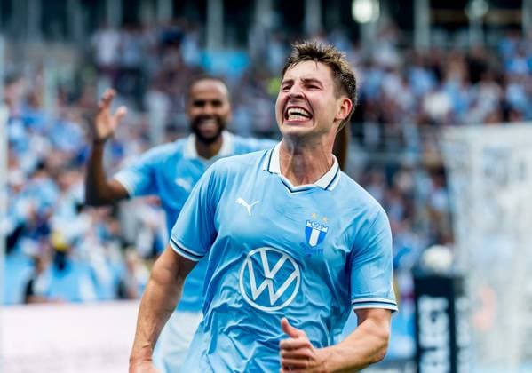 240723 Lasse Berg Johnsen of Malmö FF celebrates after the 1-0 goal during the UEFA Champions League football match between Malmö FF and Klaksvik on July 23, 2024 in Malmö. Photo: Christian Örnberg BILDBYRAN COP 166 CO0443 fotboll football soccer fotball champions league malmö ff klaksvik bbeng q2 bbauto jubel Copyright: CHRISTIANxÖRNBERG BB240723CO038