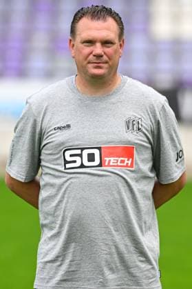 VfL Osnabrück; 3. Liga Porträttermin 2024 2025 am 23.07.2024 an der Bremer Brücke in Osnabrück Trainer Uwe Koschinat (Osnabrueck)