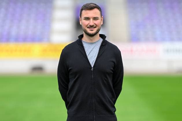 VfL Osnabrück; 3. Liga Porträttermin 2024 2025 am 23.07.2024 an der Bremer Brücke in Osnabrück Sportdirektor Philipp Kaufmann (Osnabrueck)