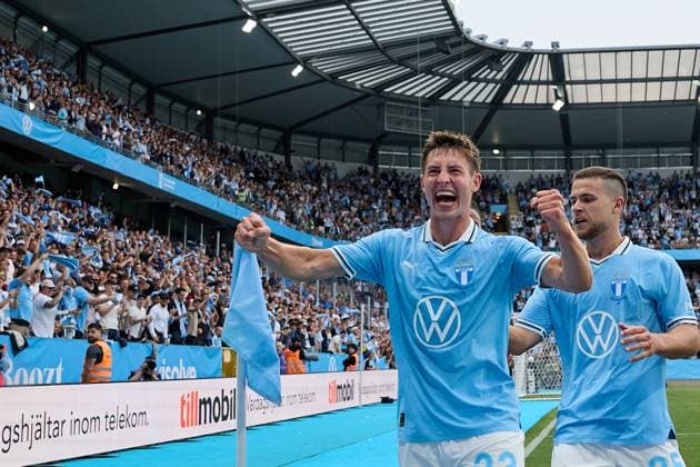 MALMÖ, SVERIGE 20240723 Malmös Lasse Berg Johnsen jublar ett 1-0 under tisdagens Champions League-kval i fotboll mellan Malmö FF och KÃ Klaksvik pa Eleda stadion. MALMÖ SVERIGE Fotboll,KÃ Klaksvik,Malmö FF x11830x Copyright: xAndersxBjurö TTx CL-KVAL MALMÖ-KLAKSVIK