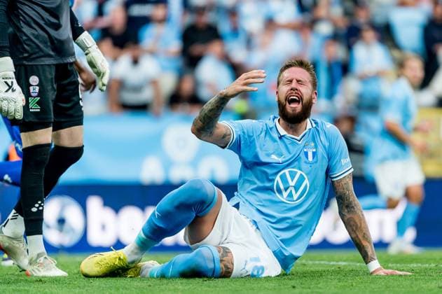 240723 Pontus Jansson of Malmö FF looks dejected during the UEFA Champions League football match between Malmö FF and Klaksvik on July 23, 2024 in Malmö. Photo: Christian Örnberg BILDBYRAN COP 166 CO0443 fotboll football soccer fotball champions league malmö ff klaksvik bbeng q2 bbauto depp Copyright: CHRISTIANxÖRNBERG BB240723CO067