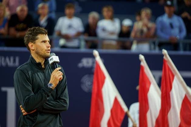 Generali Open ATP, Tennis Herren 250 2024; Kitzbühel, 23.07.2024 Dominic Thiem (AUT, Österreich) spricht zu den Fans auf dem Centre Court; Generali Open 2024, ATP 250, Sportpark Kitzbühel am 23.07.2024, Kitzbühel. Copyright: xBEAUTIFULxSPORTSx Pajonkx