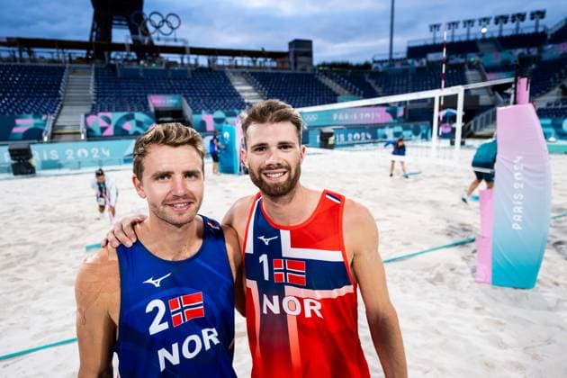 240723 Christian Sandlie Sorum and Anders Berntsen Mol of Norway pose for a portrait after a Beach volleyball, Beachvolleyball training during day -3 of the Paris 2024 Olympic Games, Olympische Spiele, Olympia, OS on July 23, 2024 in Paris. Photo: Petter Arvidson BILDBYRAN kod PA PA0839 bbeng olympic games olympics os ol olympiska spel olympiske leker paris 2024 paris-os paris-ol beachvolleyboll beach volleyball sandvolleyball norge norway porträtt Copyright: PETTERxARVIDSON BB240723PA173