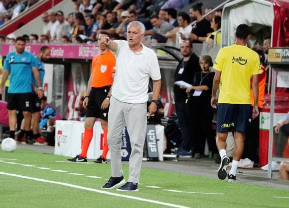 Anton Geisser 23.07.2024 Thun Schweiz. Fussball Herren 2024 2025 Qualifikation UEFA Champions League FC Lugano - Fenerbahce SK Istanbul. Bild : Trainer Jose Mourinho (Neuzugang) Aktion