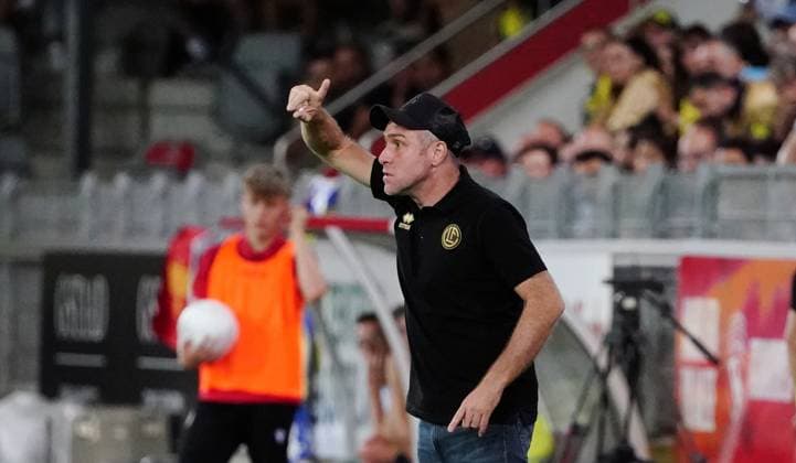 Anton Geisser 23.07.2024 Thun Schweiz. Fussball Herren 2024 2025 Qualifikation UEFA Champions League FC Lugano - Fenerbahce SK Istanbul. Bild : Mattia Croci-Torti Trainer (FC Lugano) Aktion Einzelbild