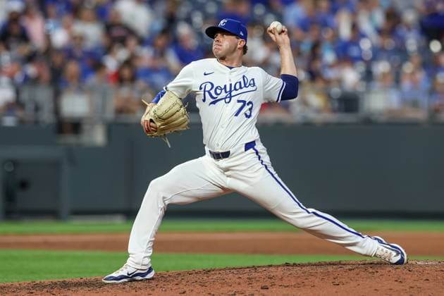 July 23, 2024: Kansas City Royals pitcher Sam Long (73) throws against the Arizona Diamondbacks during the sixth inning at Kauffman Stadium in Kansas City, MO. CSM Kansas City United States of America - ZUMAc04_ 20240723_zma_c04_204 Copyright: xDavidxSmithx