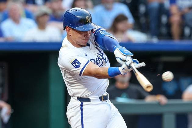 July 23, 2024: Kansas City Royals catcher Freddy Fermin (34) hits a single against the Arizona Diamondbacks during the second inning at Kauffman Stadium in Kansas City, MO. CSM Kansas City United States of America - ZUMAc04_ 20240723_zma_c04_207 Copyright: xDavidxSmithx